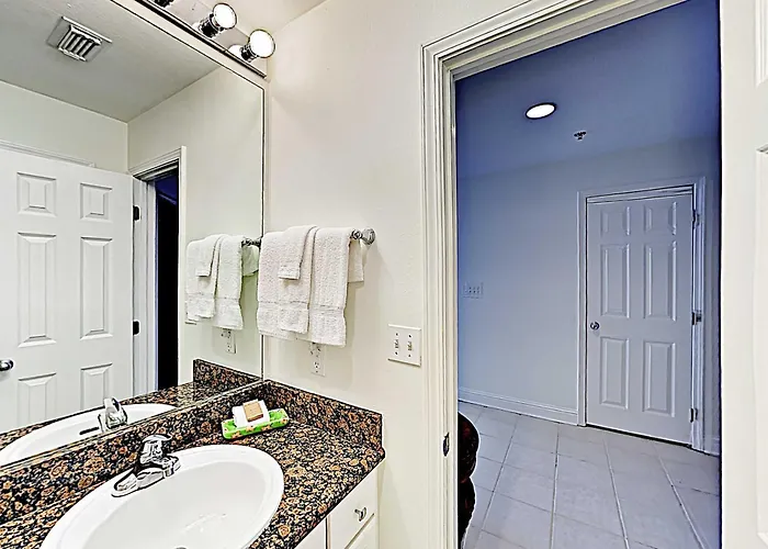 Gulfside At The Lighthouse W Pools Hot Tubs & Direct Access
